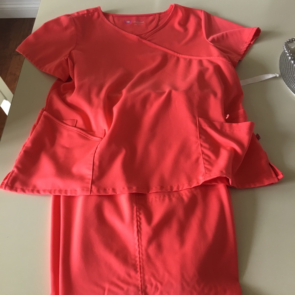 Urbane Scrub Set